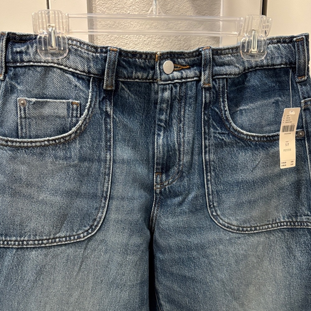NWT Pilcro Small/Petite Relaxed Jeans with Rolled Hem - Picture 4 of 11